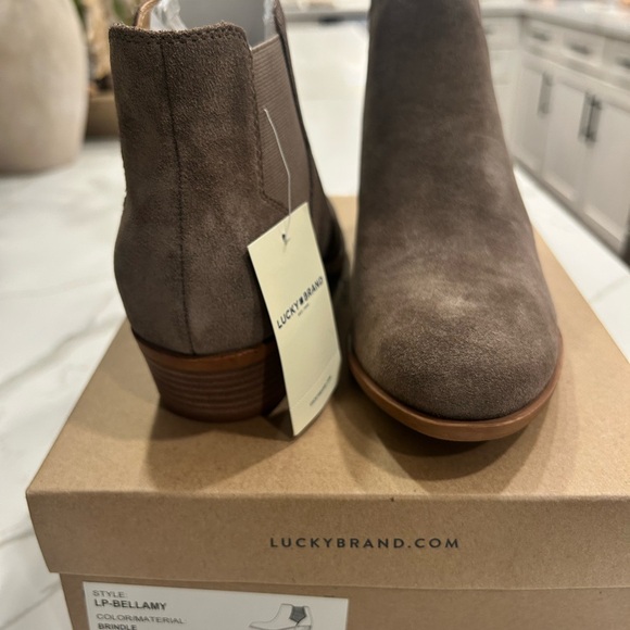 NWT Lucky Brand Bellamy size 8 women’s bootie. - Picture 3 of 3